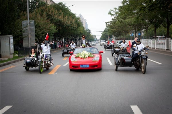 小婚車大學問！婚禮當天婚車行駛注意事項