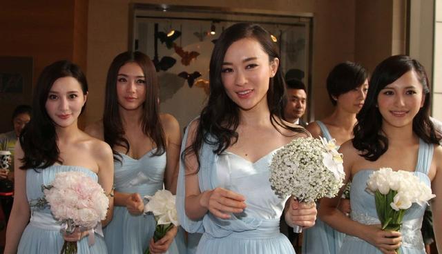 是不是塑料姐妹情，從她給你選伴娘服就看出來了！  第11張