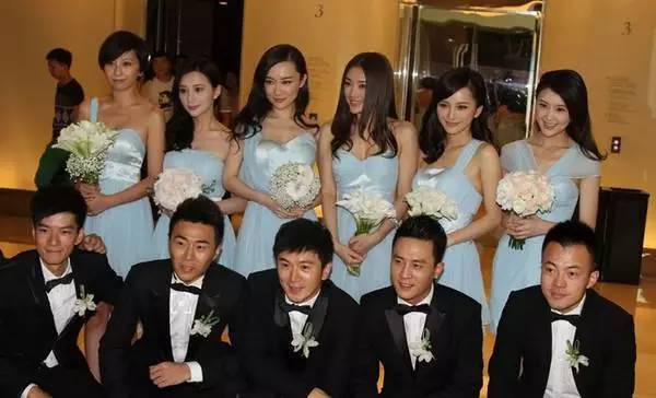 是不是塑料姐妹情，從她給你選伴娘服就看出來了！  第12張