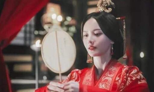 新人結(jié)婚當(dāng)天，儀式和禮服有哪些習(xí)俗講究呢？  第2張