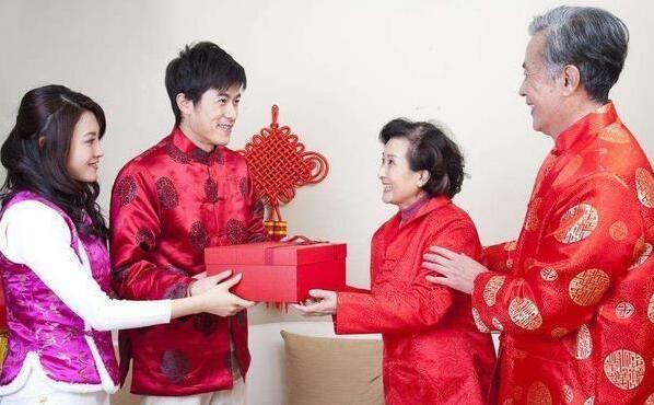 第一次去女方家帶什么禮物好
