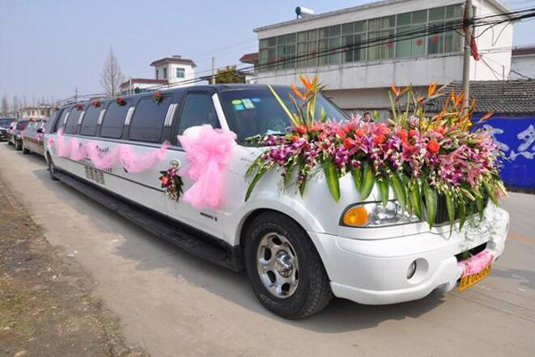 結(jié)婚租車有必要太好嗎 結(jié)婚租車一天多少錢