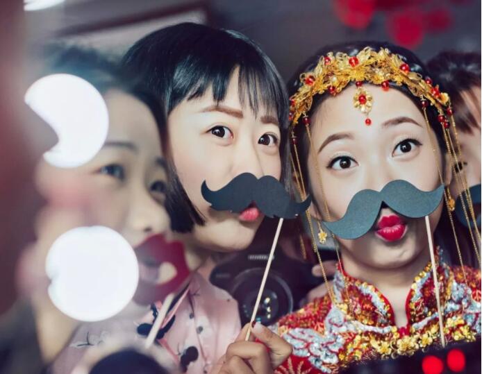 拍照不會擺pose？這些“心機道具”必須要get！  第9張
