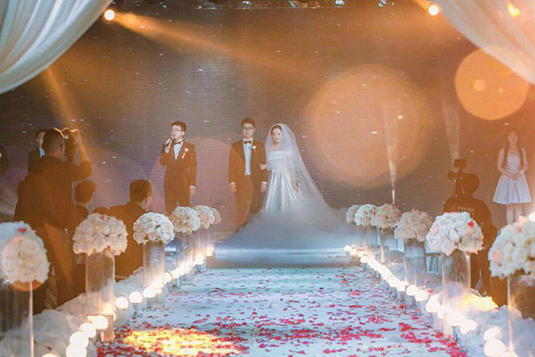 婚慶大概需要多少錢?婚慶公司收費標準  第3張