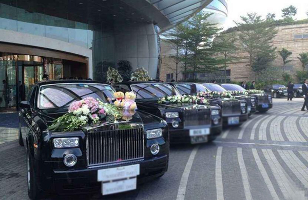 上海最受歡迎的婚車是什么？2022上海婚車大盤點！
