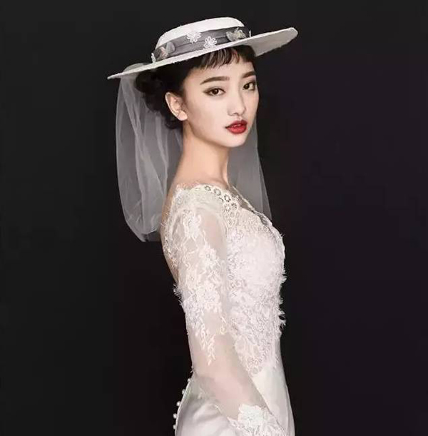 2020好看甜美的短發(fā)新娘造型圖片欣賞  第5張