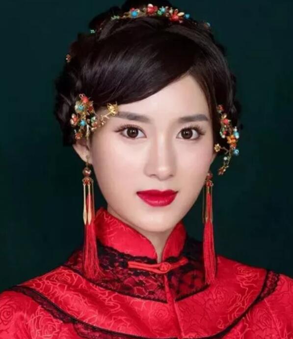 2020驚艷的10款中式新娘發型推薦，每一款都好喜歡  第5張
