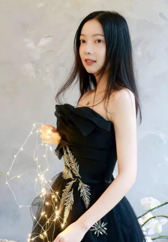 2020最新婚紗禮服色系推薦 99％的人會喜歡這些婚紗！  第15張