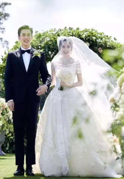 如何讓婚禮當(dāng)天的你艷驚四座？除了婚紗，還有頭紗！  第6張