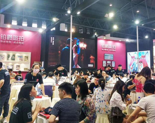 7萬人逛成都婚博會,成交額三3億多!婚嫁行業(yè)迎來“真爆發(fā)”  第6張