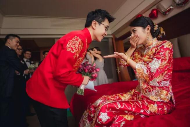 結(jié)婚必買的三金誰來買？這些事新娘最關(guān)心！  第1張