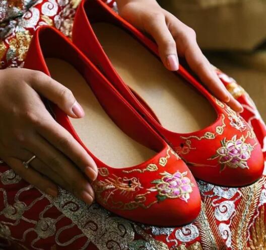婚鞋怎么買？根據婚紗搭配婚鞋才是王道！  第15張