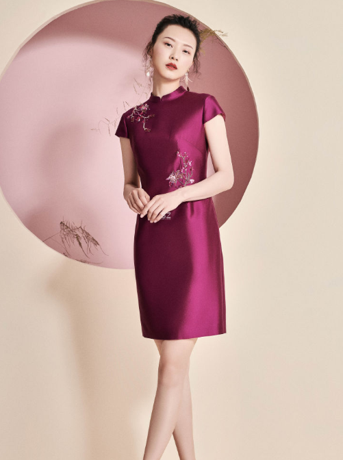 結婚敬酒服一般穿什么  第2張