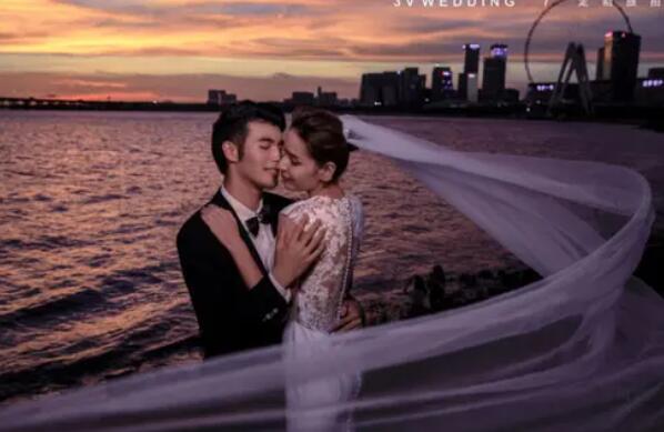 拒絕尬拍，拍婚紗照超顯瘦的30種姿勢(shì)！  第21張